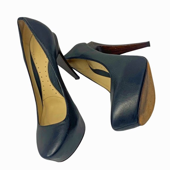 MAX AZRIA Black Leather Hidden Platform 4" Stilettos - Picture 10 of 10